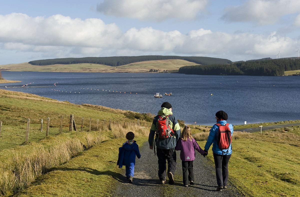 Visiting_Conwy's tweet photo. Since you can't come to North Wales, we'll bring North Wales to you. Llyn Brenig is located at the heart of the Mynydd Hiraethog. The area is surrounded by a network of footpaths and a number of way marked trails suitable for biking and walking #VisitConwyLater #AtHomeWithConwy https://t.co/FcIh6WReO0