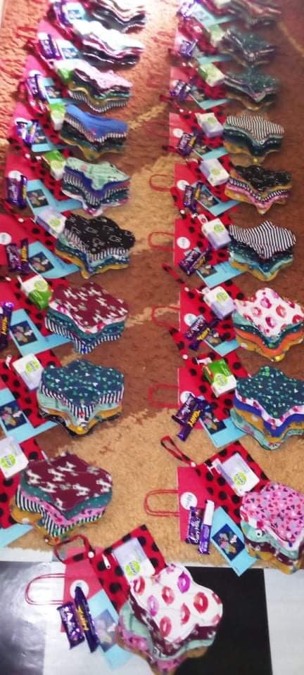 TatiannaZorina's tweet photo. I am just so excited!!! That’s 20 packs prepared for girls at Computing community college in Kenya!!!  Girls will receive their gifts tomorrow ❤️ #PeriodDignity #FromCollegeToColelge #FromStudentToStudent #LetsTalkPeriods #ReusablePads #HandSewnPads @HolyroodEvents https://t.co/2HJN13DFwT