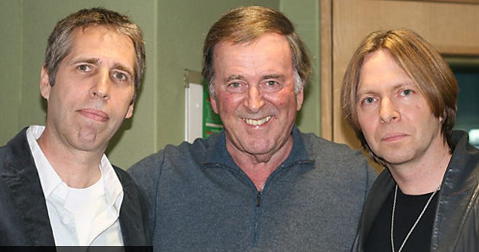 A trip down memory lane as we remember the wonderful UK broadcaster Terry Wogan 5 years since his passing. Here is a picture of the boys on his @BBCRadio2 Sunday morning show back in 2013 performing wonderful stripped back versions of #TurnBackTheClock & #ShatteredDreams.
