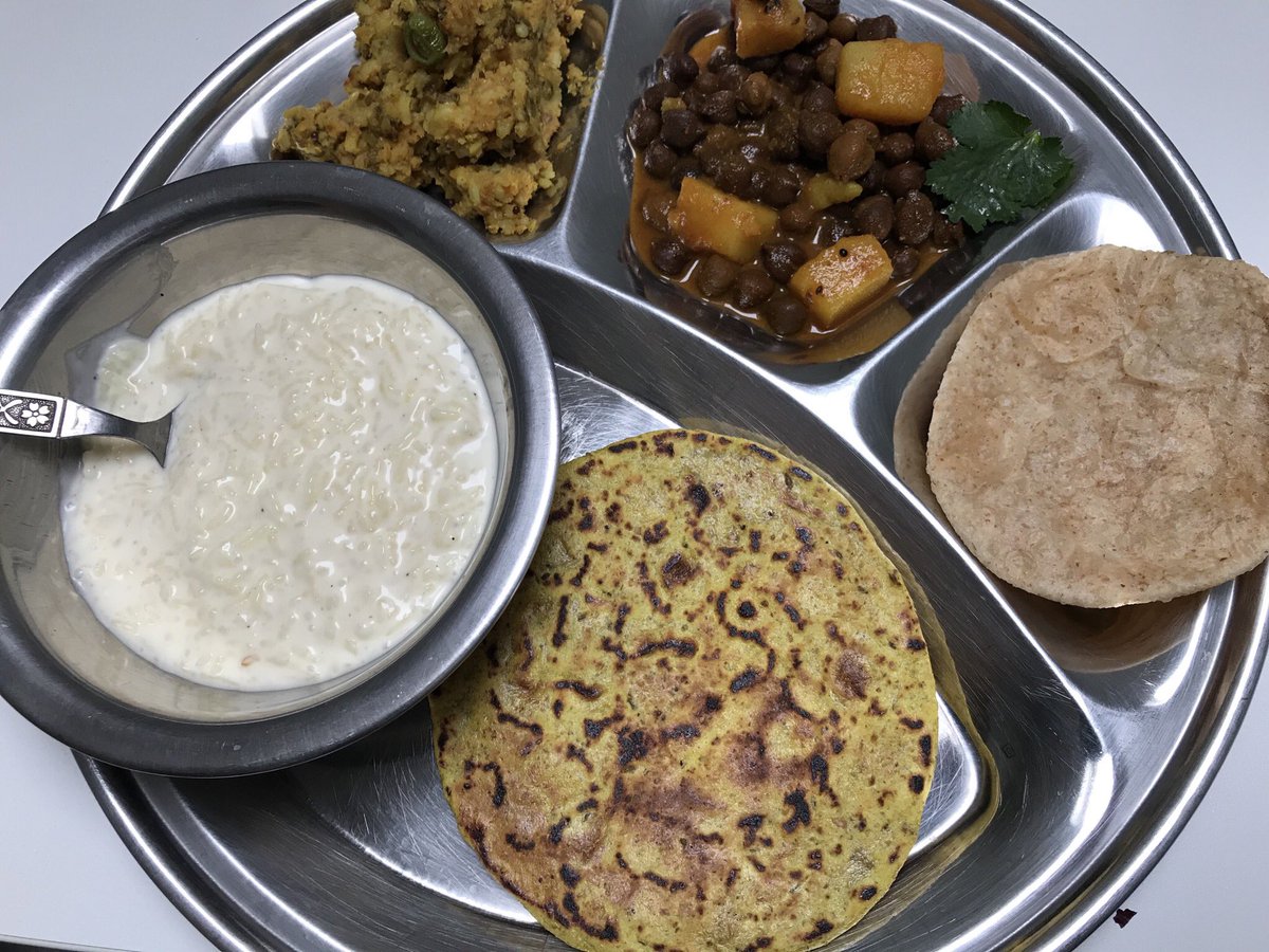 jagesh_dattani's tweet photo. #SundayBrunch puri bhakri curry rice pudding +++ 😋 #ProteinPower
#Veganuary2021 Day 30 #WFPB #VeganuaryWorkplaceChallenge #Vegan 🌱 #ProPlant 💪 #PlantStrong @NandipAulak https://t.co/9J5mEqF3hy