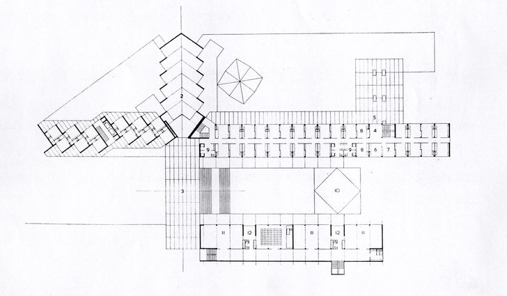 Colegio Mayor Santo Tomas de Aquino. Madrid
Rafael de La Hoz + García de Paredes