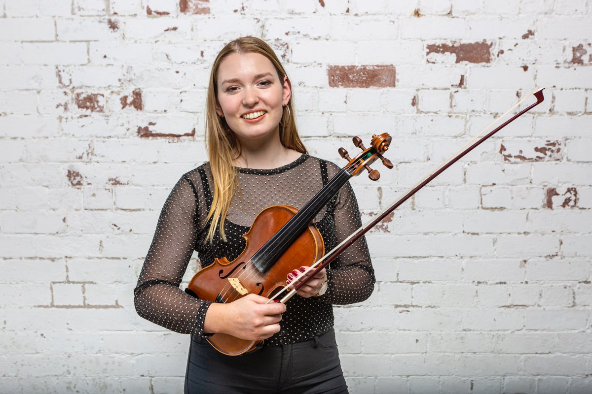 #Sruth is a definitive series about traditional music in the here and now, it’s a debt to the past masters, known and unknown, and to the bright future flowing ahead of us. Narrated by legendary singer Maighread Ní Dhomhnaill. 21/02/2021 - Méabh Smyth - <a href="/TG4TV/">TG4</a>