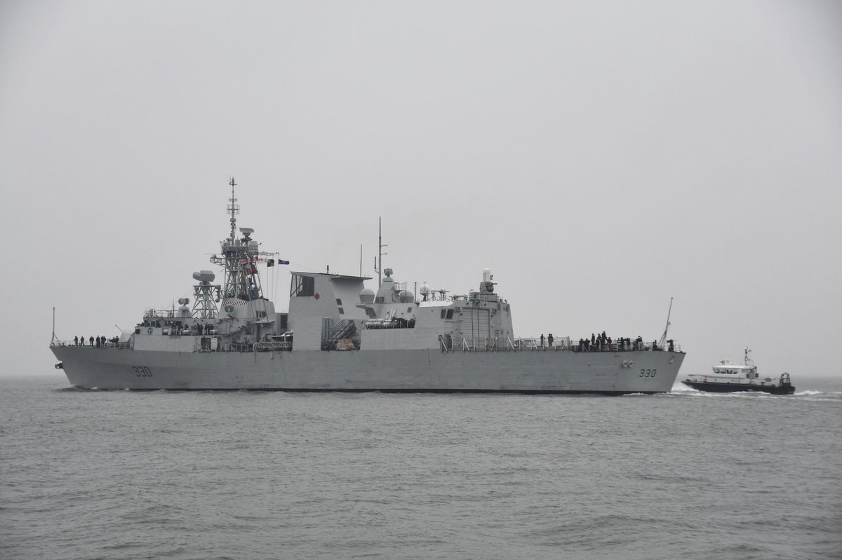 AmzJS13's tweet image. #LockdownExercise in the 🌧 again to see @COM_SNMG1 flagship @RoyalCanNavy HMCS Halifax 🇨🇦 #FairWindsAndFollowingSeas  Thanks for 👋 back again! 😊 @HMNBPortsmouth @qhmportsmouth @PortsmouthProud @NavyLookout @UKDefJournal @CanadianUK @CanadaNATO @SercoGroup @RCN_MARLANT
