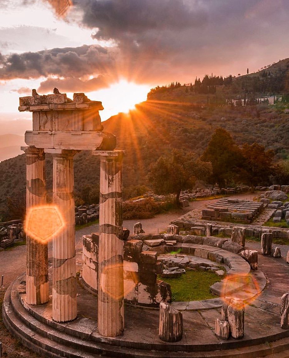 Delphi, Greece.
-
📸repost @pallisd
you can see more photos visiting their IG gallery
-
#delphigreece #greece #greek #greekhistory #ancientgreece #archaeology #archaeologicalsite #archeologia #architecture #travel #bestvacations #aroundtheworld #amazingplanet #worldshots