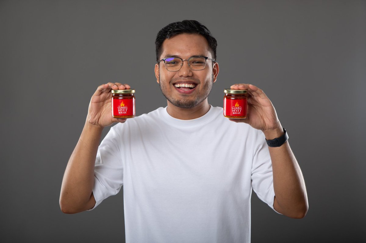 quality, speed, marketing and branding adalah 4 benda yang aku nak focus utk tahun 2021 ni. Sambal Nyet is the first one, and more products already in R&D stage. Hope we can achieve more milestones this year.