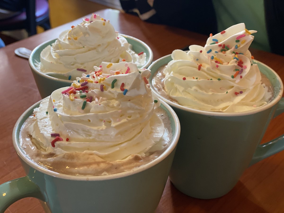 ExcuseFoodcast's tweet photo. Who’s having hot chocolate today? #NationalHotChocolateDay https://t.co/BBIR9pzNth