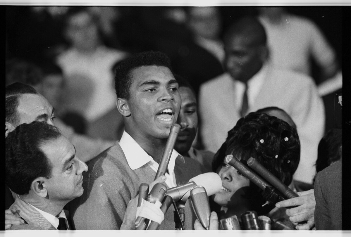 MuhammadAli's tweet photo. “I wanted to be a champion who was accessible to everyone.” - #MuhammadAli 

#GOAT #Champion https://t.co/3CfgrmFsfo