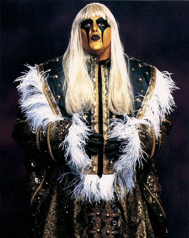 Starting off at Number 1, it's the Bizarre One, Goldust.He is paying tribute to the gold 2009/10 Juventus away shirt