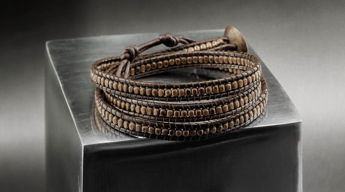 casteldbijoux's tweet photo. Le Wrap pour hommes, un style unique... 
Casteld ,créateur de bijoux . Découvrir
>>> https://t.co/wiH3fnVFcL
#casteld #braceletshommes #bracelet #creativity #bijouxtendance2021  #homme #vintage #madeinFrance #wrap https://t.co/WcvnlnSS2Y
