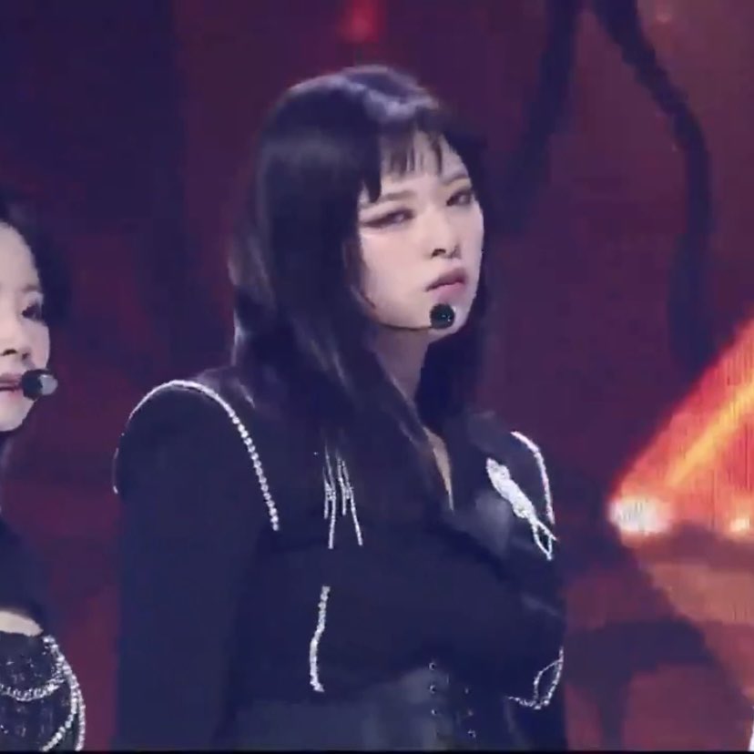 yjyworld's tweet photo. @JYPETWICE Jeongyeon.. thank you 😭🖤 Twice, congratulations 💓 https://t.co/V6dano8VuK