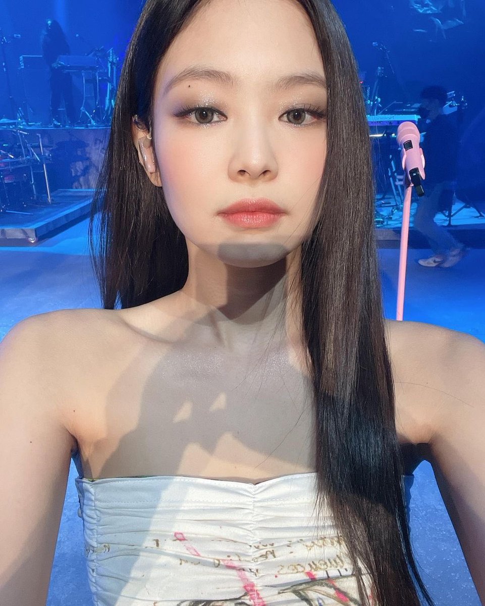 jennie pics tweet media