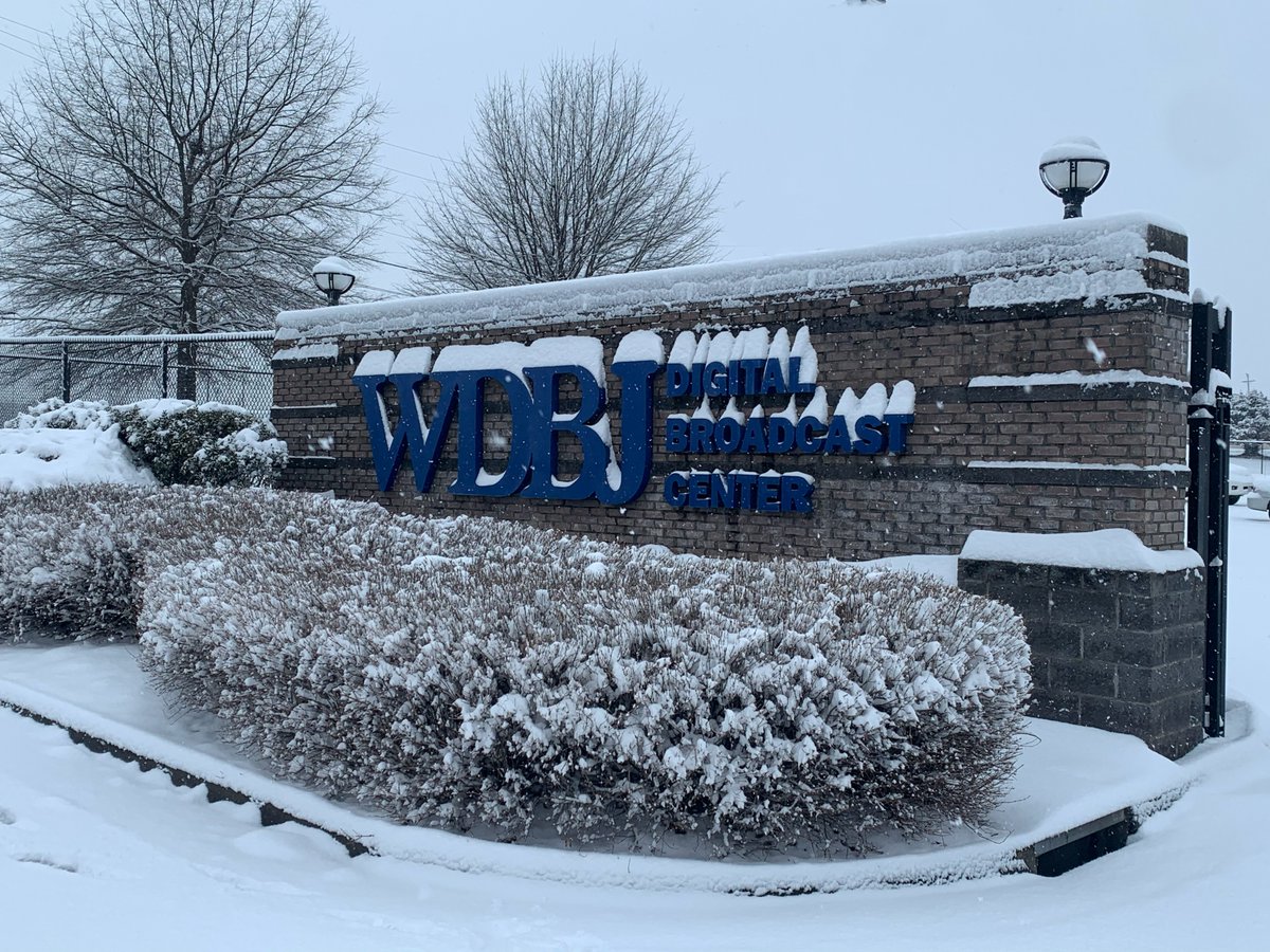 LeannaScachetti's tweet photo. Look at these great pictures @KateyRoshetkoTV took outside @WDBJ7 https://t.co/Te9WwulJH5