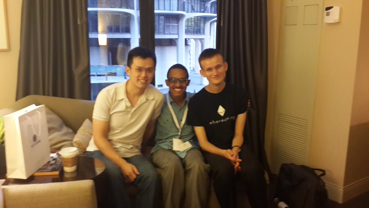 cz_binance's tweet photo. Happy Birthday @VitalikButerin!

Throw back to a photo 7 years ago, 2014. https://t.co/nz9ZK9EuUR