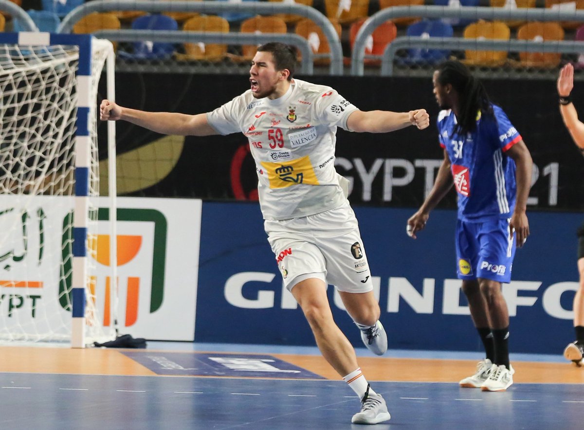 handball100x100's tweet photo. 3° y 4° puesto #Egypt2021 (FINAL) :
España 🇪🇦 35 - 29 Francia 🇨🇵
#️⃣ #ShareHandall #Hispanos #GOFrance https://t.co/EcYtHaphY5