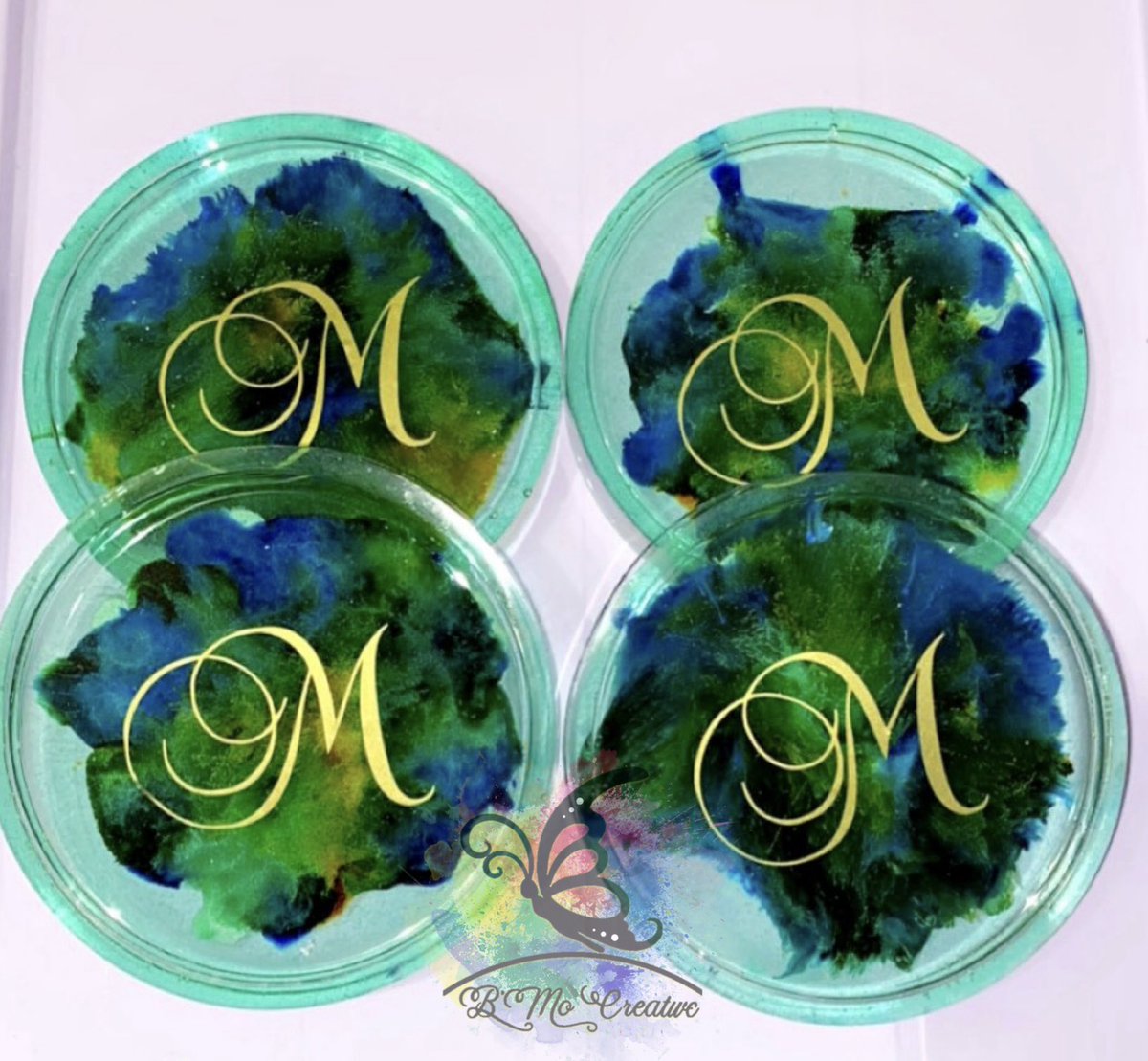 BMoCreative1's tweet photo. @DonnnLinooo 🦋💕 Check out my page for great custom pieces. (ashtrays, trays, coasters, and much more 😊) https://t.co/GsaiTB7FBS