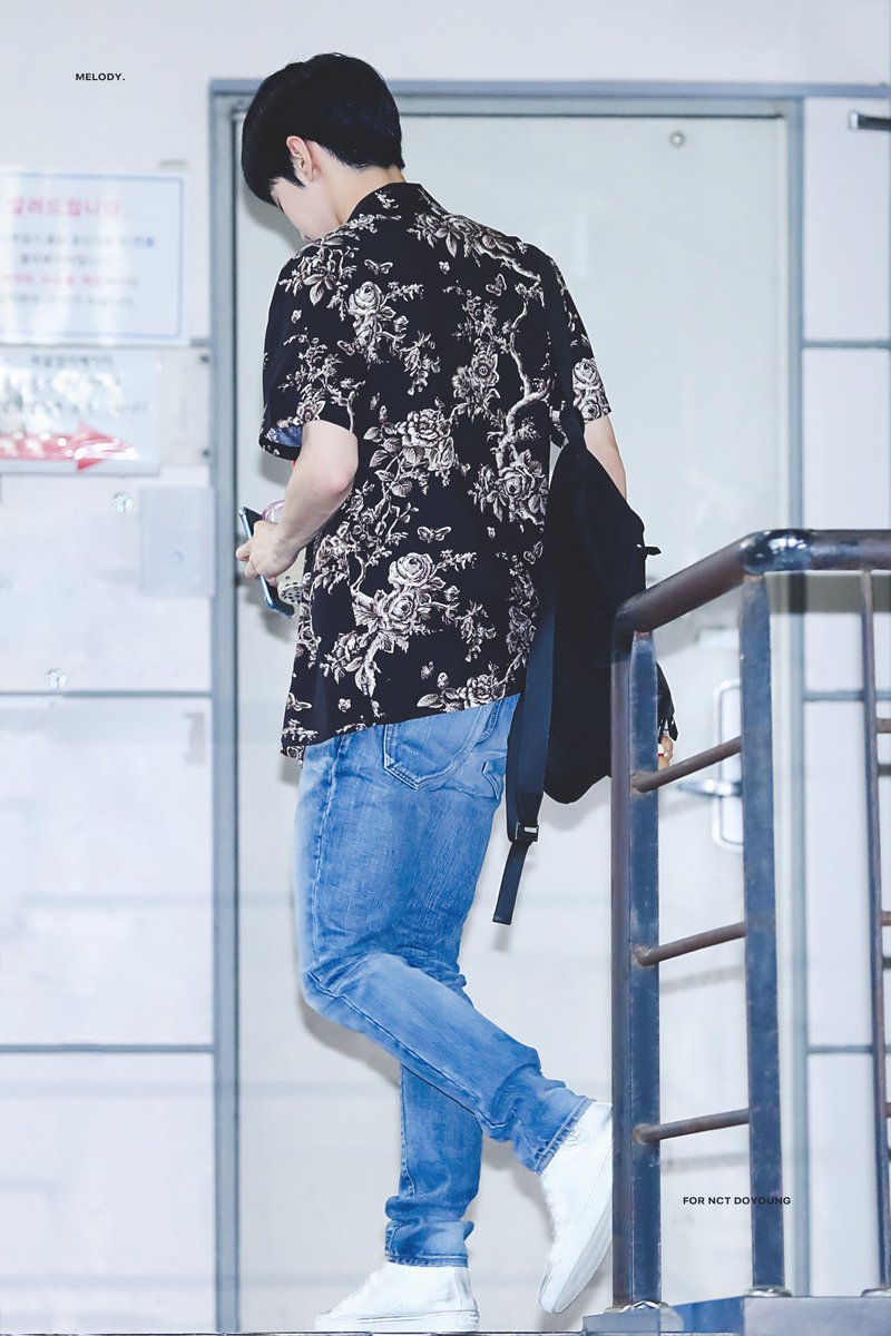 #HAPPYDOYOUNGDAY
#OurPreciousDoyoungDay 
#분명히_더행복할_26살_도영이