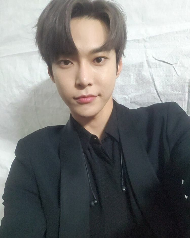 NXichankook's tweet photo. Hello February💚
생일축하해 우리 도영이~~

#HAPPYDOYOUNGDAY
#OurPreciousDoyoungDay
#분명히_더행복할_26살_도영이 https://t.co/dnhBsHA969