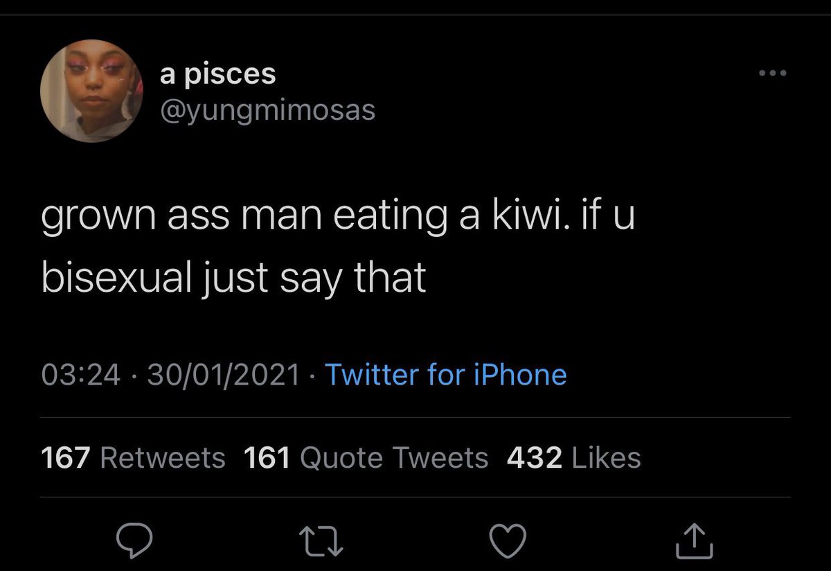 Eating Kiwii