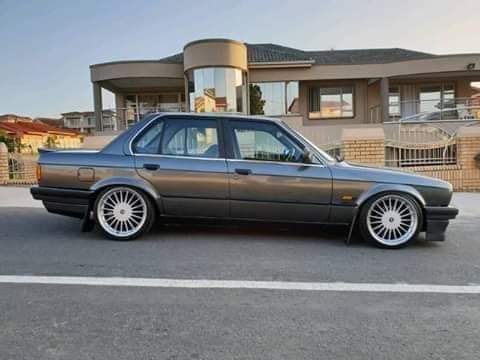 The legendary bmw325is