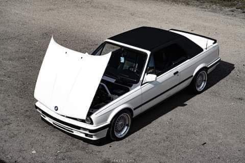 The legendary bmw325is