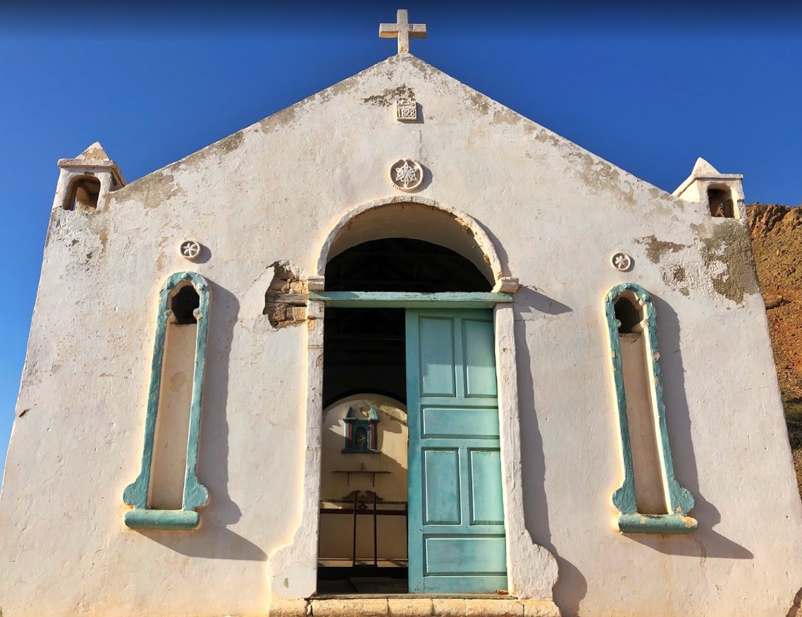  Peeling, crumbling, with a corrugated iron roof and surrounded by dusty dilapidation, Nossa Senhora da Conceição church on Boa Vista oozes rustic charm. Originally built in 1828, it has seen better days and will surely see them again.