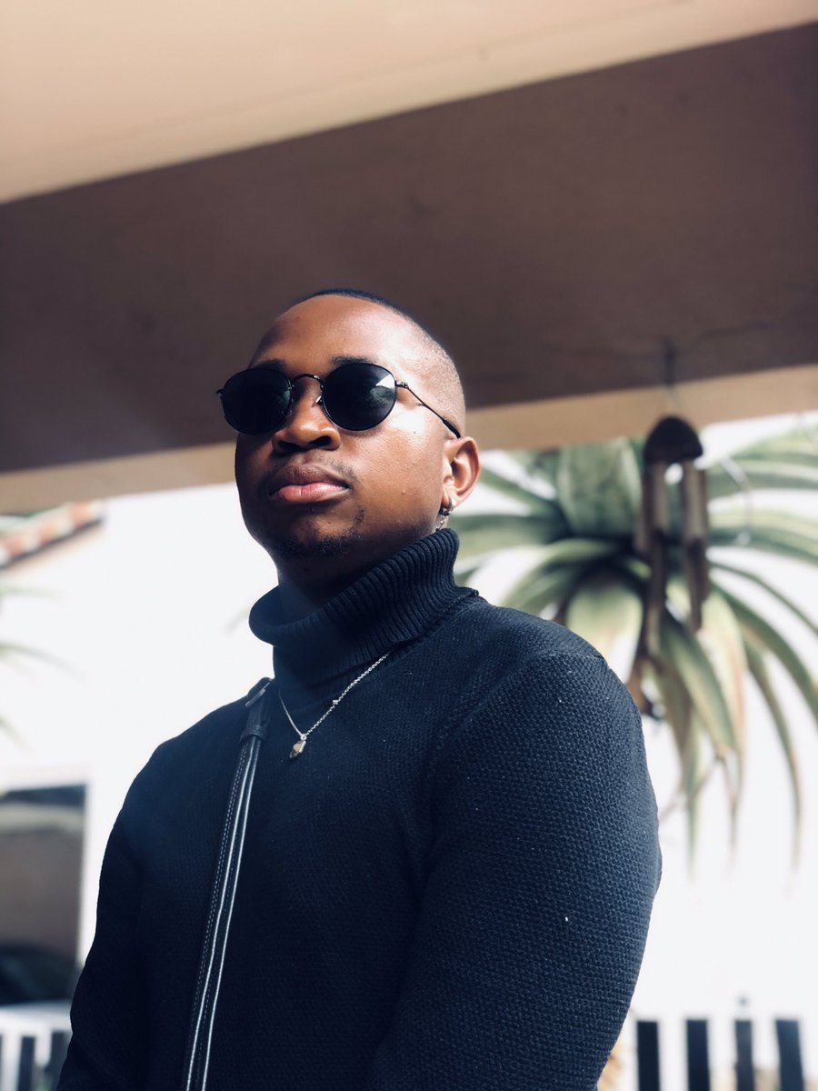 JustTebogoXXVI's tweet photo. Umrelaxo https://t.co/Oq3JGyOZ68