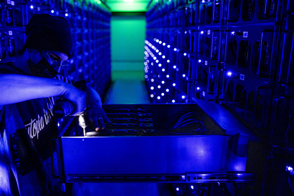 Not all cryptocurrencies need energy-hungry, proof-of-work algorithms, but Bitcoin wouldn’t go back on its founding rules without a fight.For example, Fidelity Digital Assets’ defense of Bitcoin’s energy inefficiency is that it gets you Bitcoin in return  http://bloom.bg/3t6mgei&nbsp;