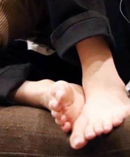 Yoongi ankle thread~for the Victorian in us all