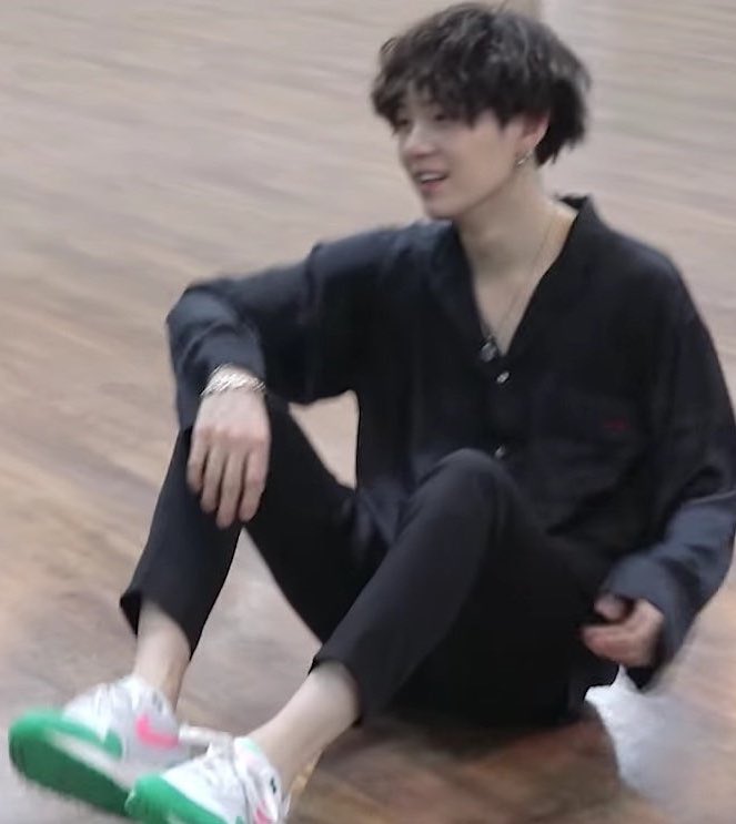 Yoongi ankle thread~for the Victorian in us all