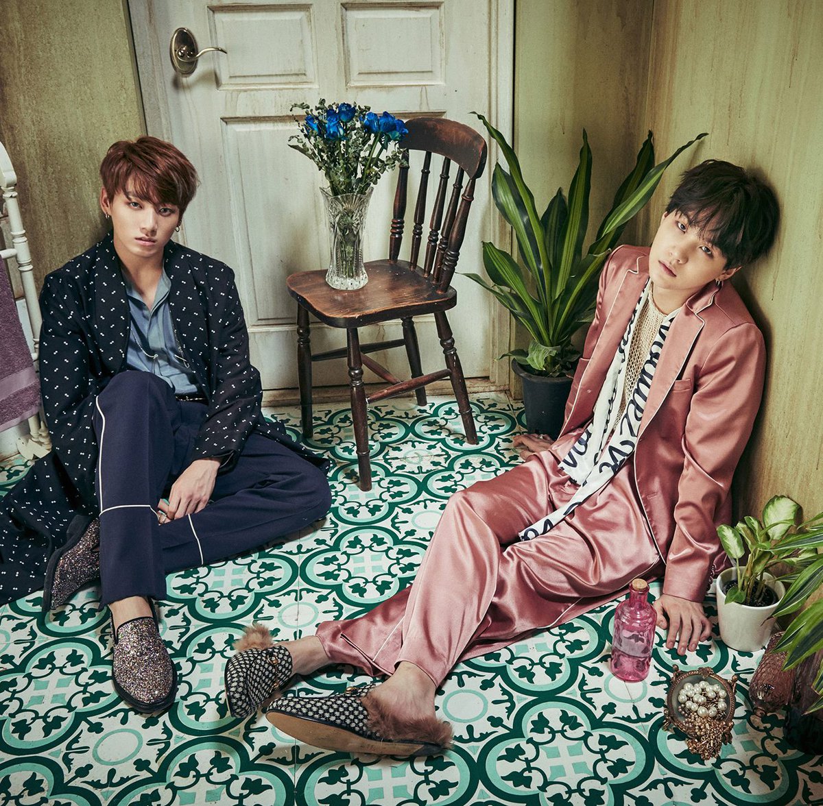 Yoongi ankle thread~for the Victorian in us all