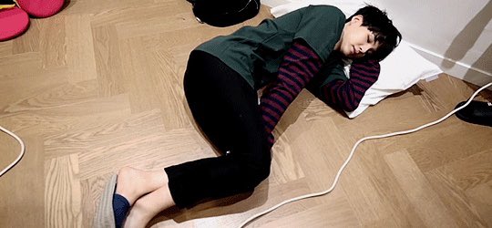 Yoongi ankle thread~for the Victorian in us all