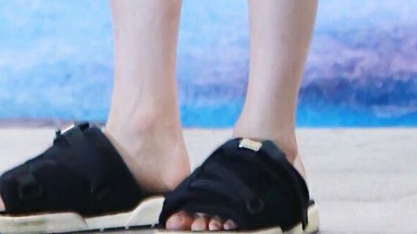 Yoongi ankle thread~for the Victorian in us all