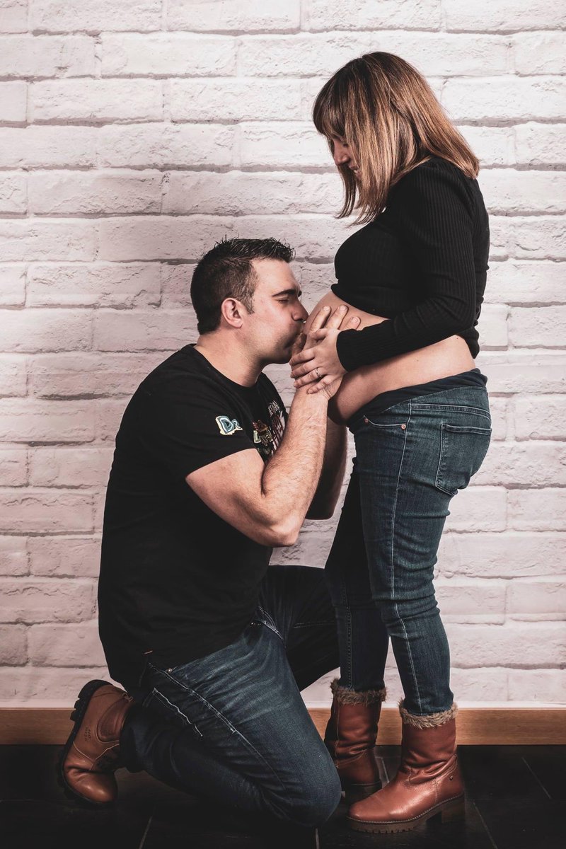 PhotoValdueza's tweet photo. Seguimos recibiendo parejas llenas de ilusión y buenas noticias, pese a todo lo que esta pasando.  La ilusión debe continuar, pídenos cita y ven a vernos.
#fotografodebodas #fotografodeeventos #fotografo #estudiofotografia #embarazo #momentoslindos #parejasfelices #sesiondefotos https://t.co/TNTPTiKkXN