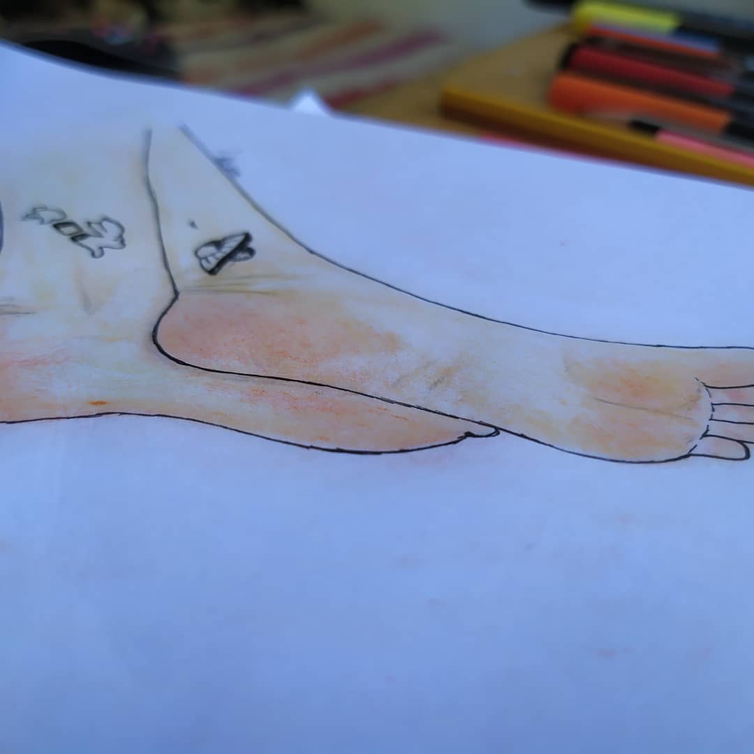 DrewAlliStyle's tweet photo. inspired by the photo of @professional.princess

#draw #dessin #feets #art
#feetstagram #tatoo #tatoos #feetfetishworld  #feetgirl  #feetstagram https://t.co/WUkY1J4cj6