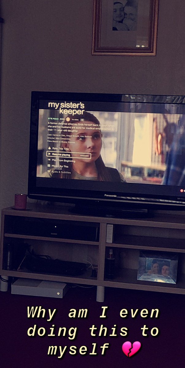 Why am I torturing myself?
Think I just need to feel close to Laura I miss her so much 💔.

This film I can relate to in so many ways, watching your sister with cancer and then for her to pass away, urgh 💔😔

#MySistersKeeper #Cancer