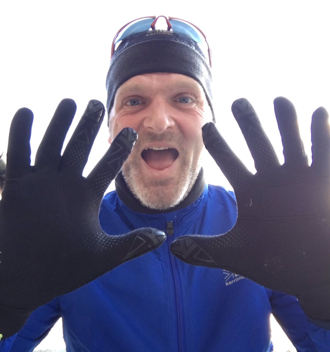 Finishing #Run1000 on a high with my first EVER 10km! Thanks for the inspiration to run 🏃‍♂️@SheenaHorner &amp; to run buddy <a href="/KarenMJStewart/">Karen Stewart</a> (&amp; of course 1st ever run buddy <a href="/OrrAndrew/">Andrew Orr</a>) Well done to all runners - huge amounts raised for <a href="/RSABI/">RSABI - supporting people in Scottish agriculture</a> et al ✋