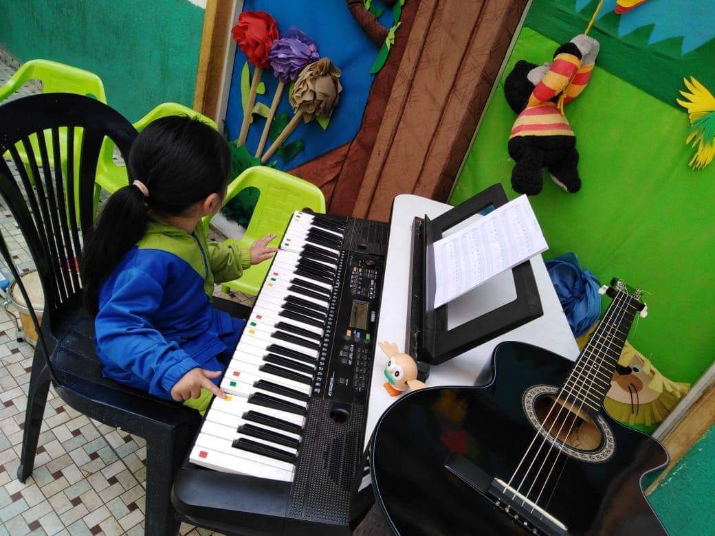 ColegioSanSalv's tweet photo. #aprendepiano #clasesdemusica #piano #colegiosansalvatore #clasesonline #preescolarvirtual #clasesparticulares #clasespersonalizadas #Colombia #Bogota #zipaquirá https://t.co/kLrvsNLf7B