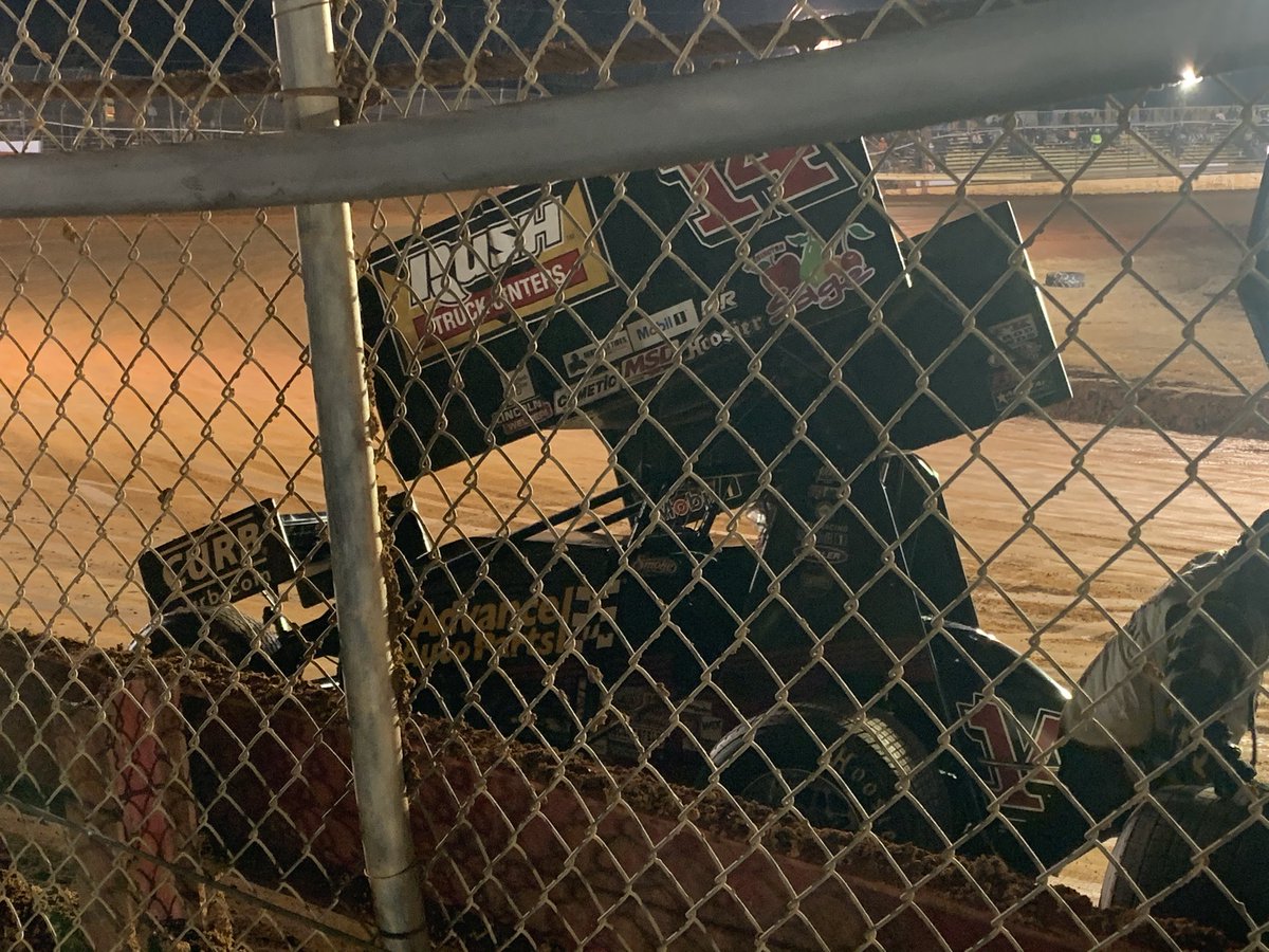 KyleEdge16's tweet photo. @MarvBarge64 @txjeb @TonyStewart @ASCoC @ScrevenMSC @FloRacing We watched from outside turn 2. Tony didn’t even get into the top 10 of the main. Got caught up in an accident, but even then I don’t think he would have driven to the front. https://t.co/L10aBsR1d8