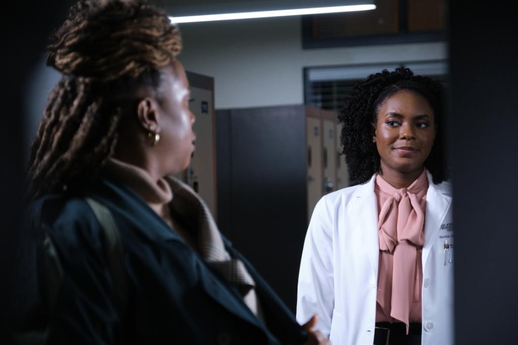 GoodDoctorABC's tweet photo. The look you give your friend when you know you're about to stream #TheGoodDoctor all day. https://t.co/ragRijimpw