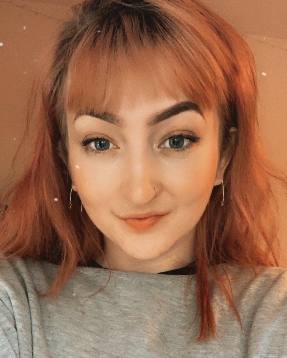 pxych's tweet image. The first selfies I’ve taken this year. It’s so hard to feel nice about yourself when things are so crazy n shite. Hope you’re all doing your best to feel sexy and delicious. 💖 x