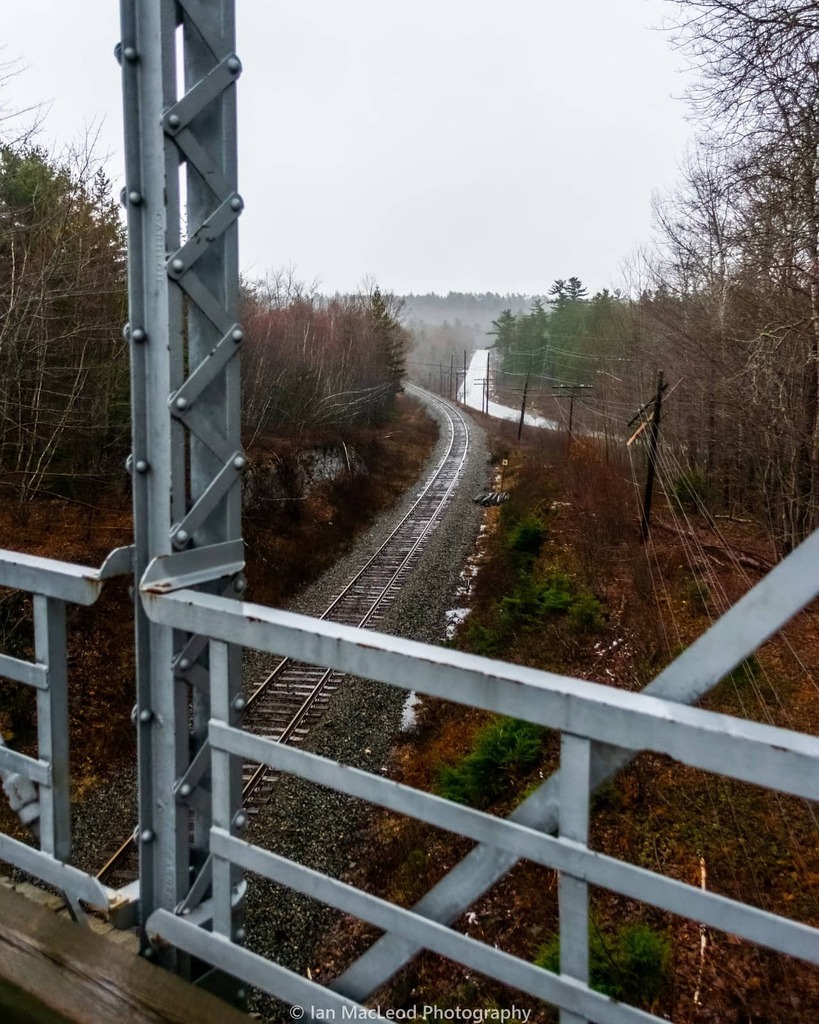 Paths not crossed.
..
...
#traintracks #road #bridge #trees #steel #wood #rainyday #eastcoast #novascotia #2021 #nikon #lightroom #frommyperspective #theworldaroundme #halifax @ryanwalkerphotography @sdragonwitch instagr.am/p/CKtyBS8npz-/