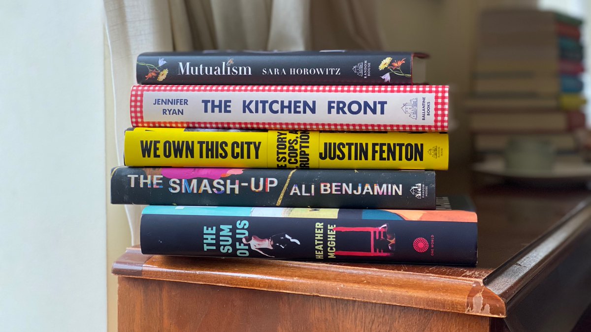 We got some pretty exciting book mail yesterday! 📬