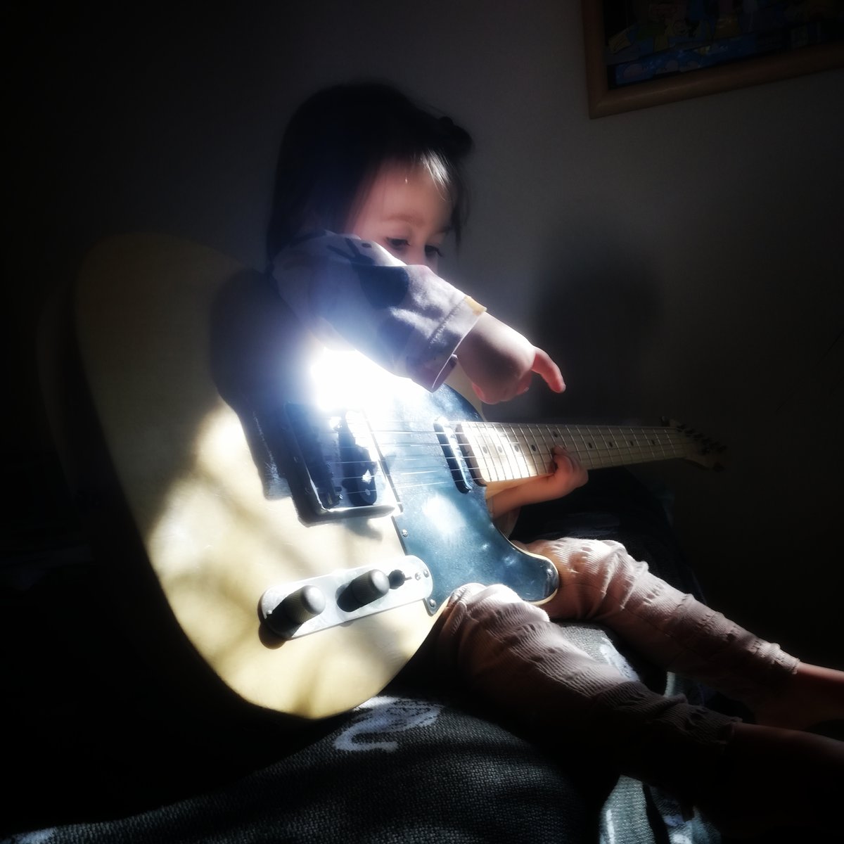 Ted Gioia'nın Music: A Subversive History isimli kitabının izini sürdüğümüz serimizde bu hafta da 'hikaye anlatımı' bölümündeyiz. Müzik ve hikaye anlatımı ilişkisine değinip hikayeci müzisyenlerden şarkılar çalacağız. Saat 21:00'de <a href="/acikradyo/">Apaçık Radyo</a> 95'de.