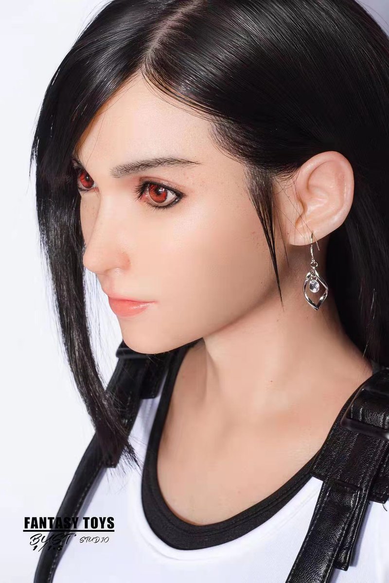AotGk_official's tweet photo. FT Studio - Tifa Lockhart
https://t.co/6Z3gNRAYWv
Series：Final Fantasy

Material：Silica gel + Acrylic + Artificial leather + Wood

Statue Weight：About 16kg (Including box weight)

#TifaLockhart #FinalFantasy #ff7 #ps4ff7 #fftifa #bust #game #ffgame #ps4game #i_Hstoys https://t.co/JiRYX82RqH