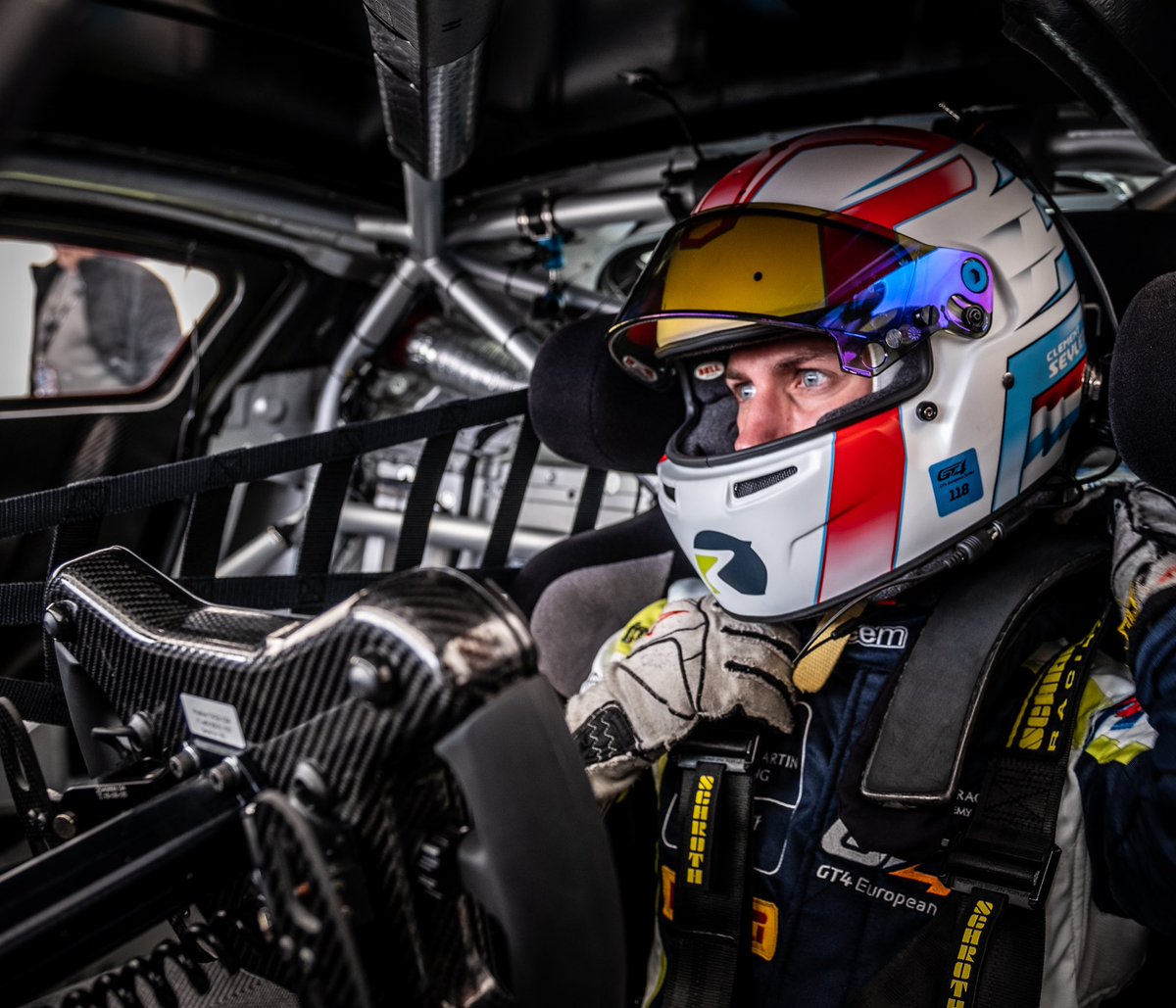 ClementSeyler's tweet photo. Eyes on the prize..👀
-
-
-
-
-
#racing #car #determination #nevergiveup #helmet #cars #gt4europeanseries #astonmartin #v8 #v8vantage #carphotography #carracing #monza #blue #eyes #blueeyes #concentration #l4l #supercar #photography #pictureoftheday #picoftheday https://t.co/SHzIkbPCsS