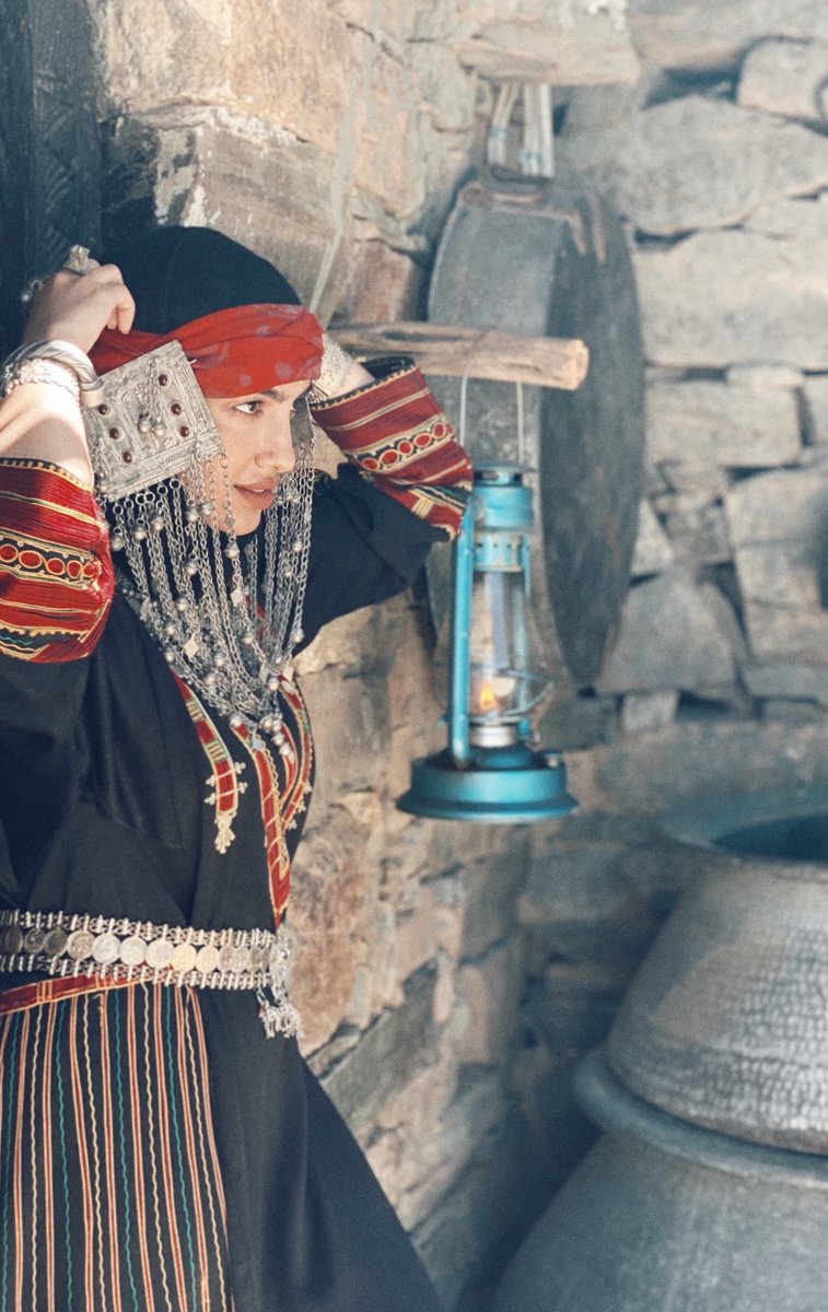 inalllangsENG's tweet image. The traditional bridal outfit for AlBaha women, south of Saudi Arabia. 
#SaudiArabia 
#InAllLanguages