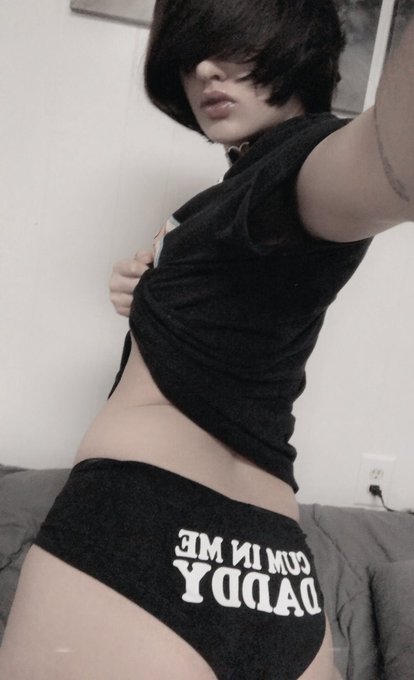 Sub+/Switch Femboy &bull; Cutie Pie Brat 💖 Celestial Findom ✨ Hard/Soft Kinks 🔪⛓🌸 Kink Friendly ✨ He/They