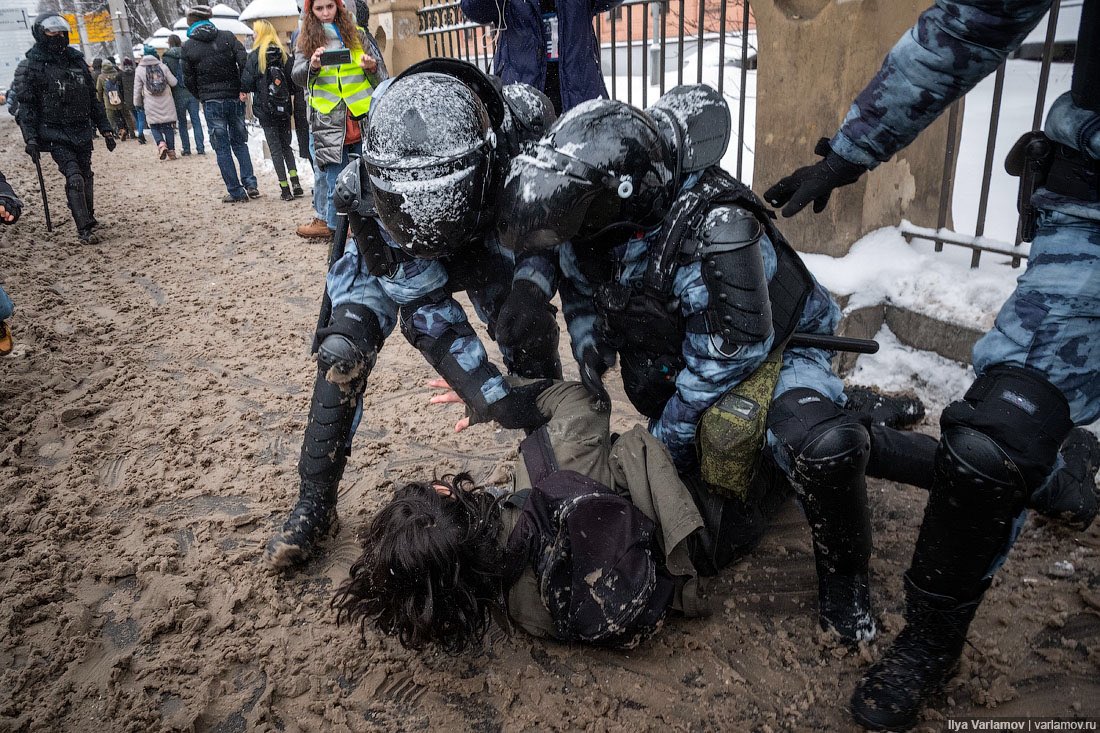 EtF4CGVXAAAHO5g?format=jpg&name=medium