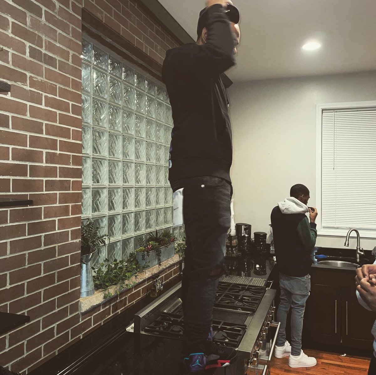 BIGNUNU's tweet photo. I CAN SPEND WHAT HE SPEND x10 #NuskiNu #LongLiveElicia #LongLiveMarcus #LongLiveBear #RipPops !!! https://t.co/DZzllCYR5s