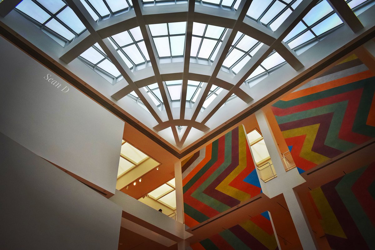 seand6711's tweet photo. Amazing atrium 📸🌤💫🏛🎨 @seand6711 #atlanta #photography #artwork #mural #perspective #viewpoint #vibrant #atrium #seand67 #symmetry #skylight #art #photographer #nikon #architecture #lighting #skywindow #shadow #lines #interiordesign #museum #architecturephotography https://t.co/qfm84crmEZ
